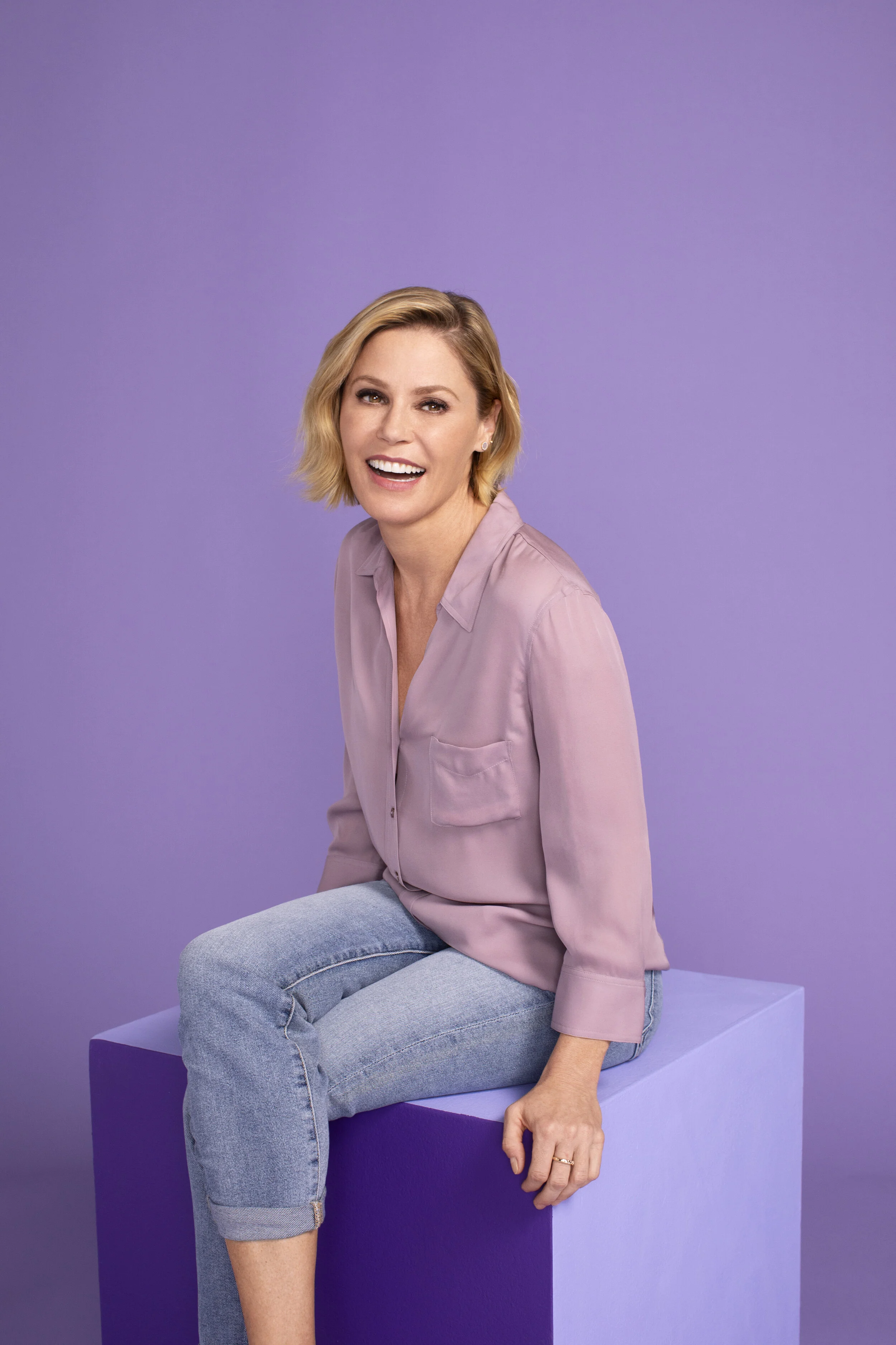 Julie Bowen for Xofluza campaign image 3