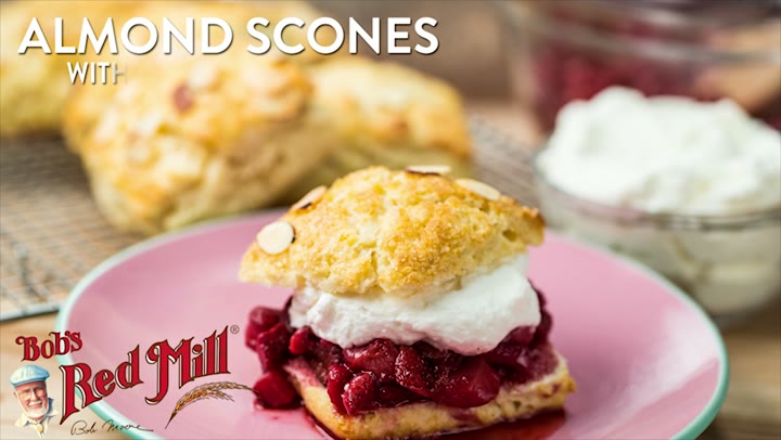 Brunch Baking BOBS RED MILL